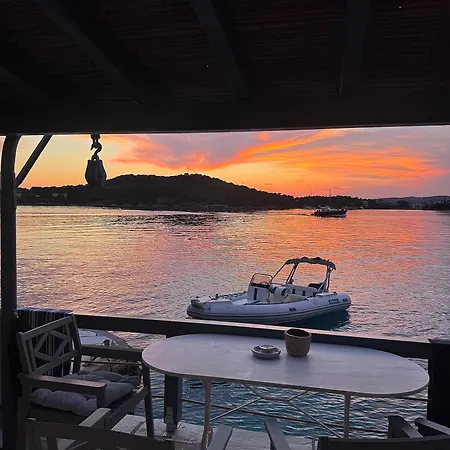 Theros Porto Heli